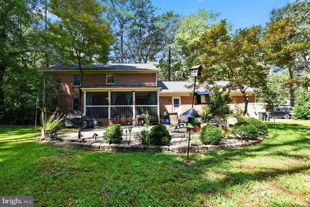 a view of a house with a big yard