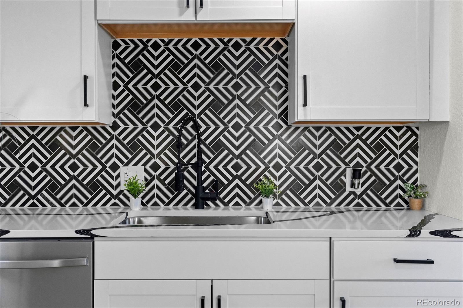 4822 Bryant Street Denver, CO 80221 - Photo 11 of 33