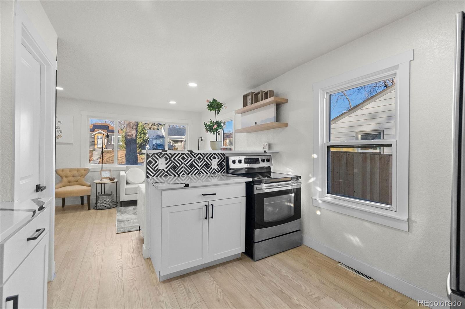 4822 Bryant Street Denver, CO 80221 - Photo 9 of 33