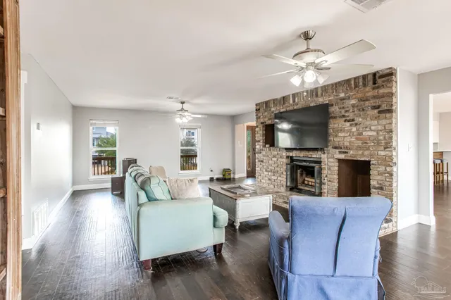 $599,000 | 412 Deer Point Drive, Gulf Breeze, FL 32561