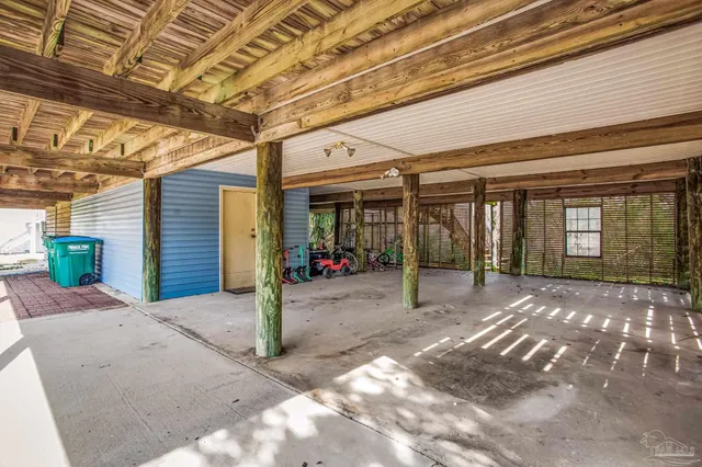 $599,000 | 412 Deer Point Drive, Gulf Breeze, FL 32561