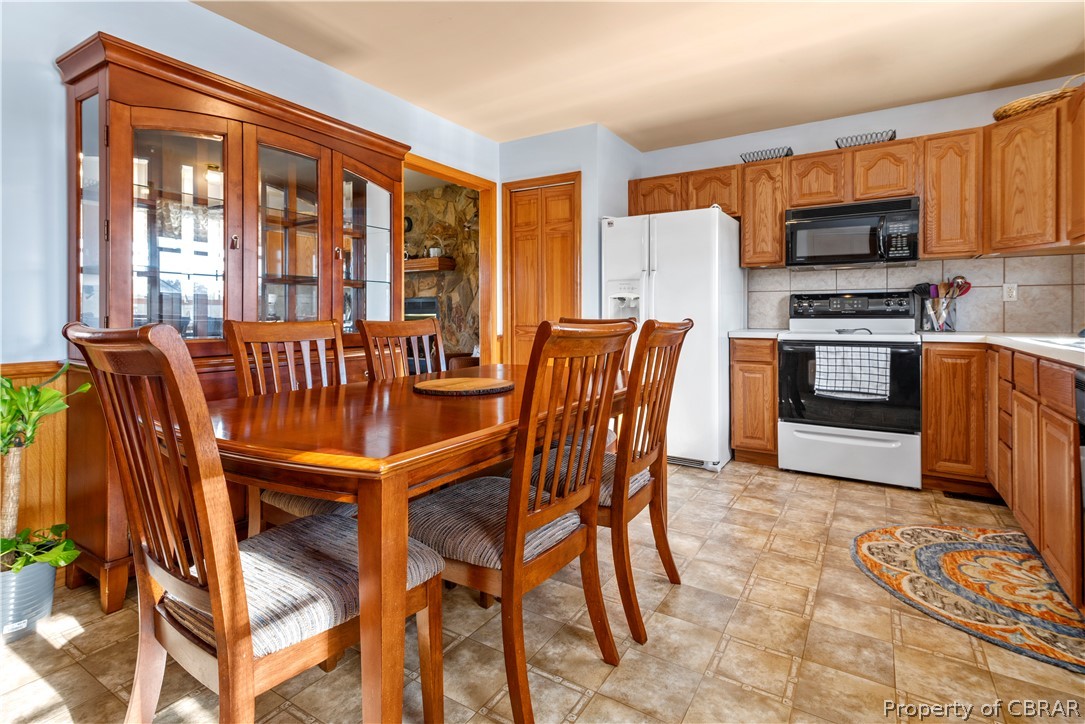 13311 Lodore Road Amelia Court House, VA 23002 - Photo 15 of 34