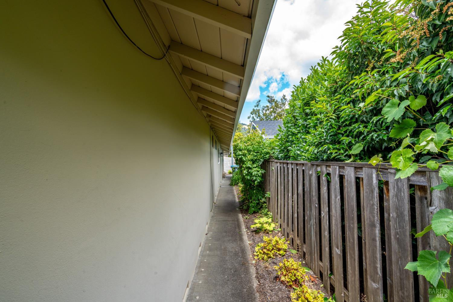 7000 Oak Leaf Drive Santa Rosa, CA 95409 - Photo 46 of 57