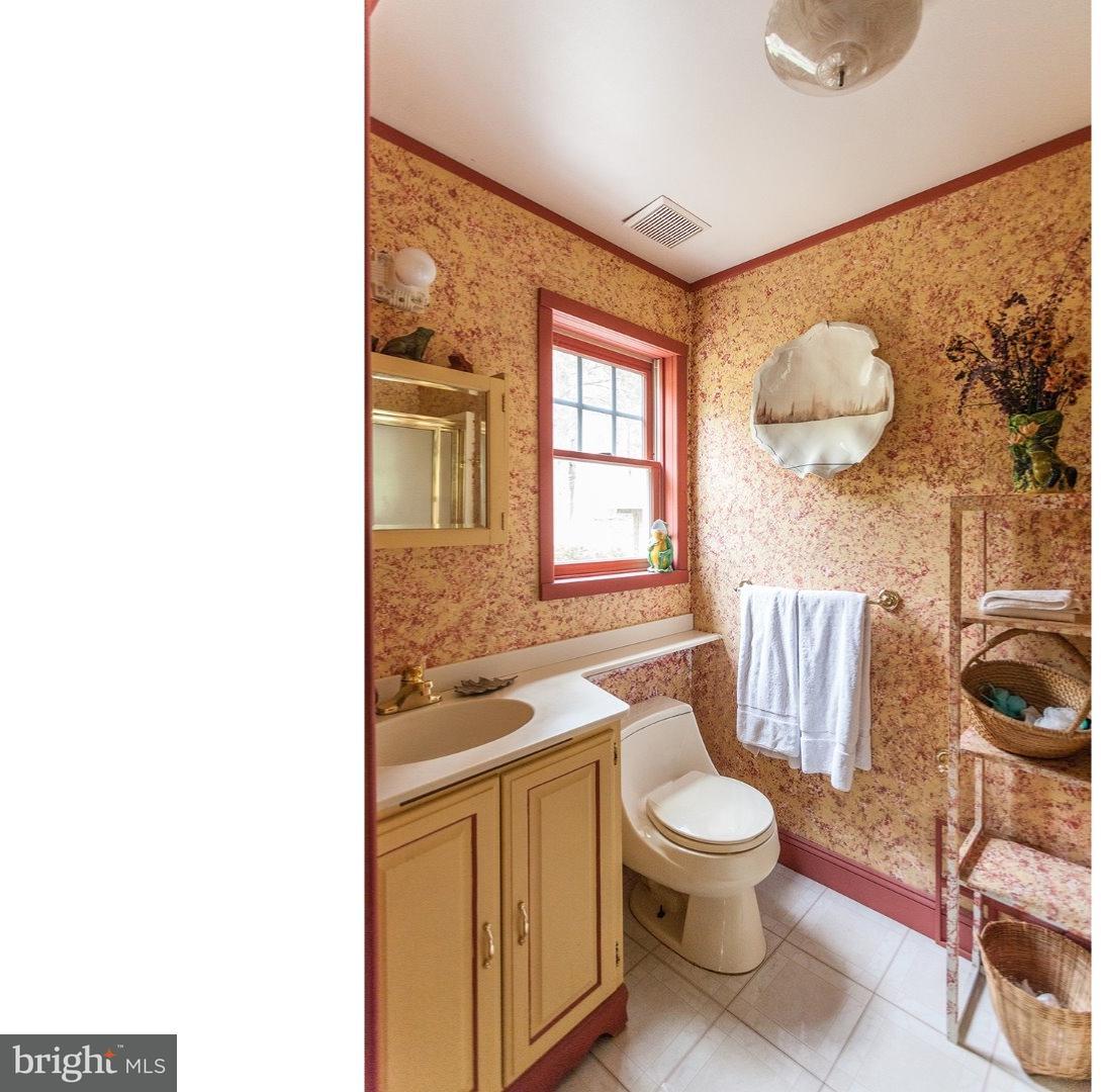 1609 Peppermint Road Coopersburg, PA 18036 - Photo 13 of 25 Gallery Image 13
