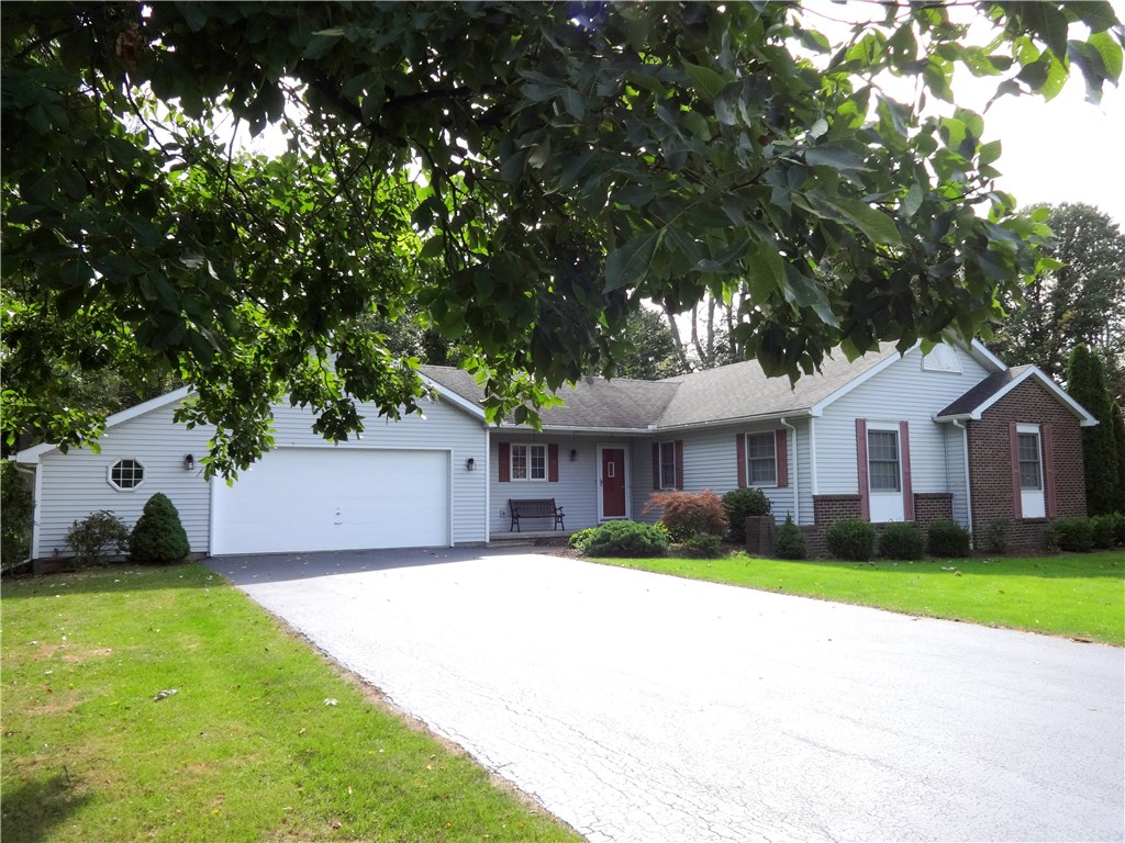 919 Meadow Ridge Lane Webster, NY 14580 - Photo 1 of 1 Gallery Image 1