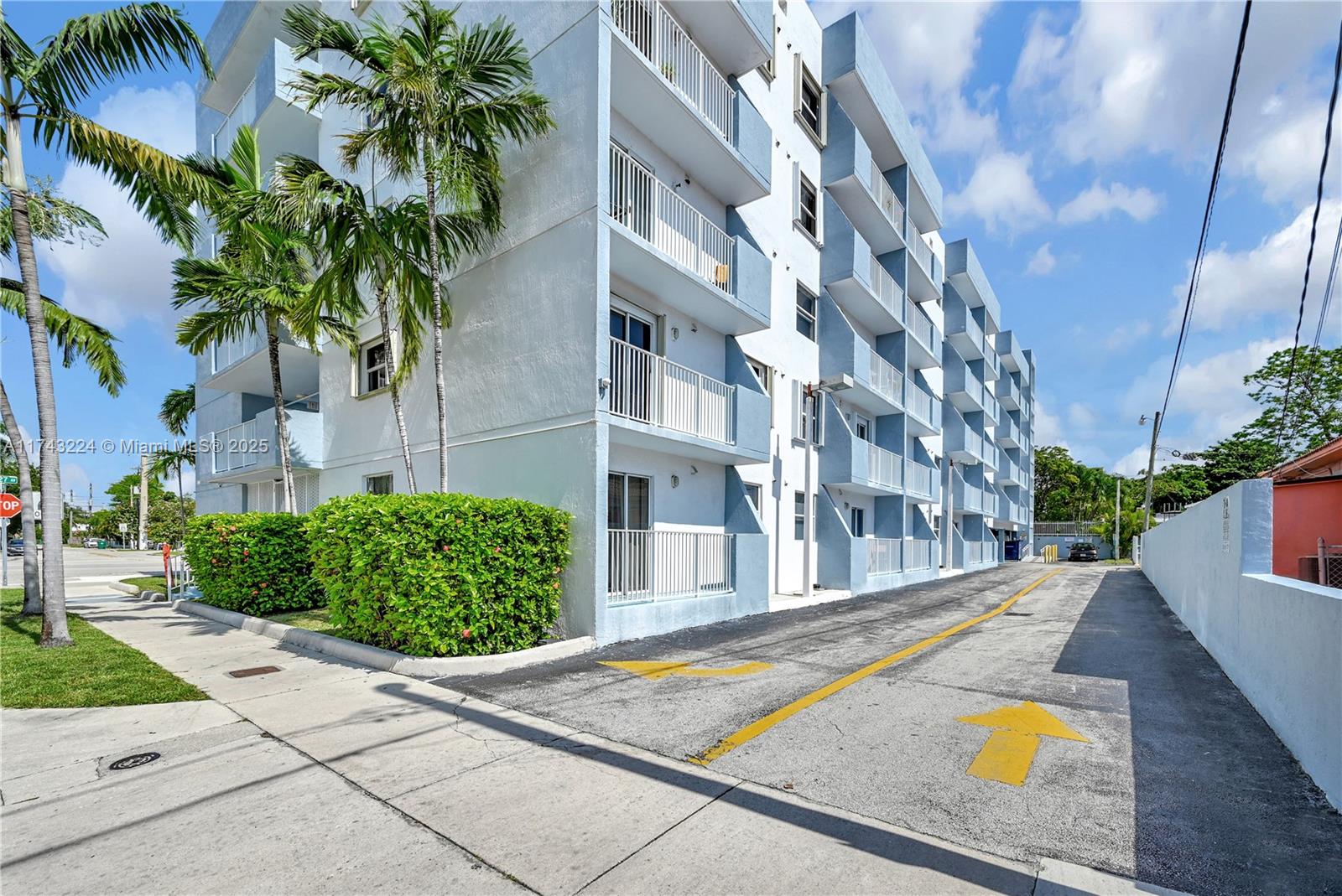 2575 Southwest 27th Avenue, Unit 508 Miami, FL 33133 - Photo 4 of 15 a view of residential house with swimming pool