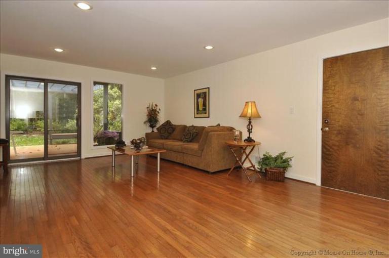 4810 Damascus Road Laytonsville, MD 20882 - Photo 2 of 30 Spacious Family Room with hardwood floors
