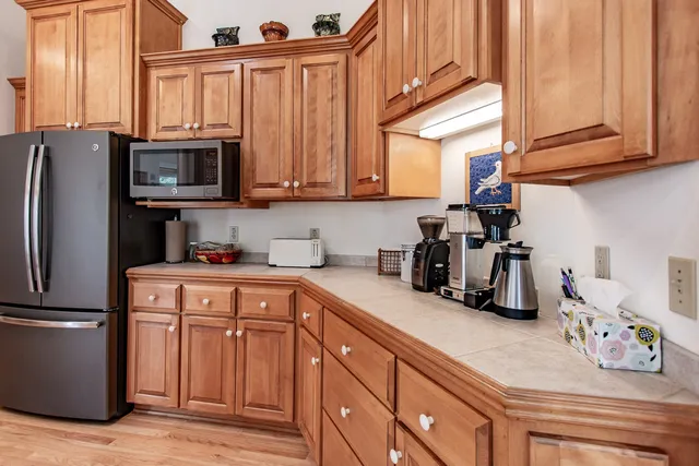 $739,000 | 827 East Lakeview Road, Hustisford, WI 53034