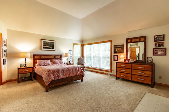 $739,000 | 827 East Lakeview Road, Hustisford, WI 53034