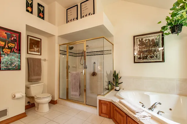 $739,000 | 827 East Lakeview Road, Hustisford, WI 53034