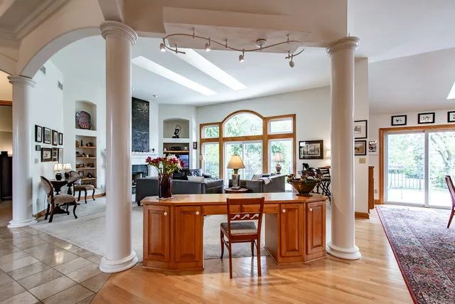 $739,000 | 827 East Lakeview Road, Hustisford, WI 53034