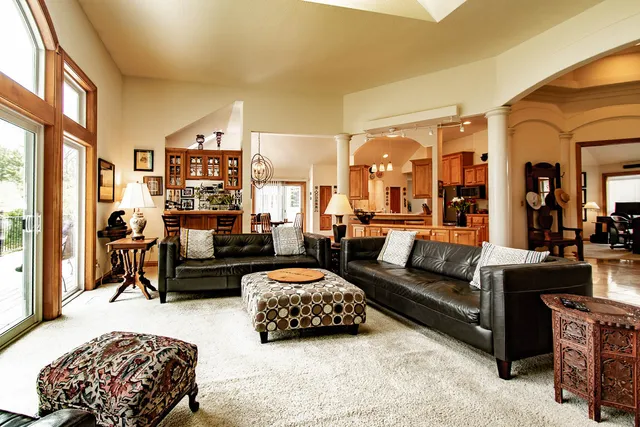 $739,000 | 827 East Lakeview Road, Hustisford, WI 53034