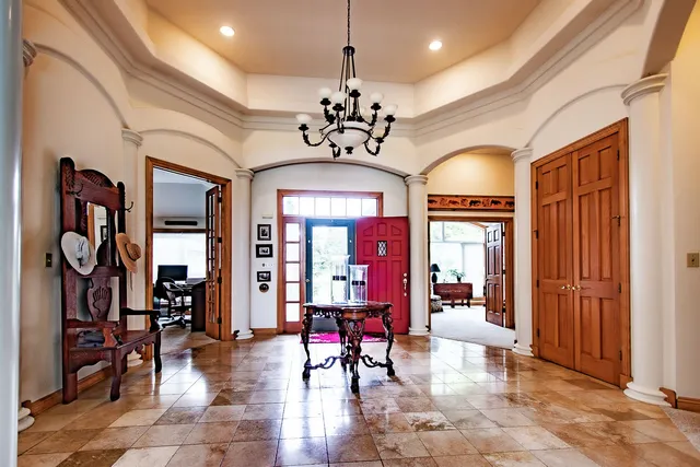 $739,000 | 827 East Lakeview Road, Hustisford, WI 53034