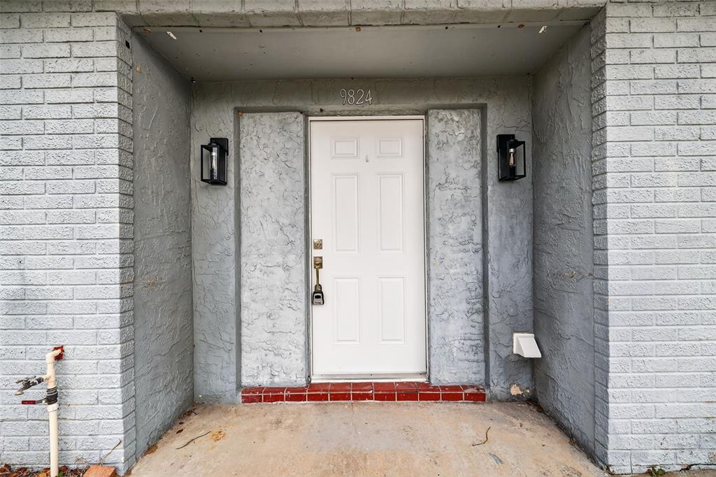 9824 Pocono Street Port Richey, FL 34668 - Photo 2 of 33