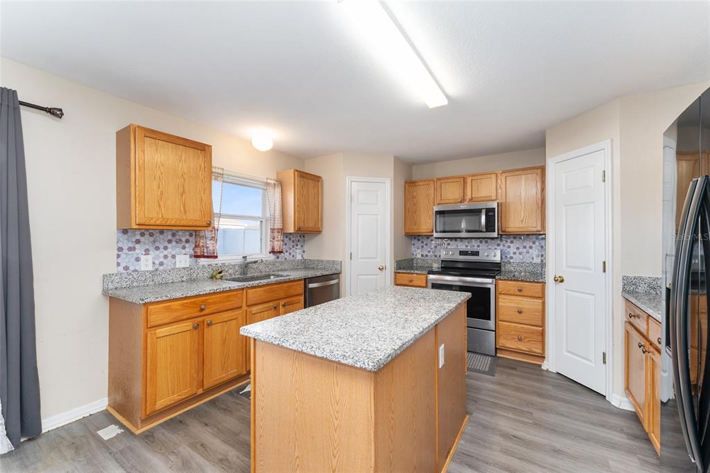 2661 Northeast 42nd Road Ocala, FL 34470 - Photo 29 of 74