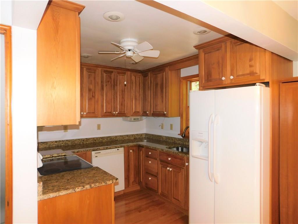 120 Thomas Road McMurray, PA 15317 - Photo 7 of 20 Kitchen with nice granite tops.