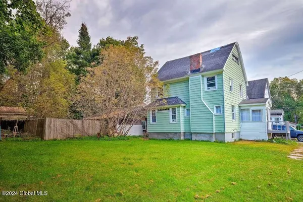 $129,900 | 4 Lafayette Street, Gloversville, NY 12078