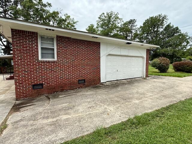 2350 Belleville Road Orangeburg, SC 29115 - Photo 7 of 16 Garage