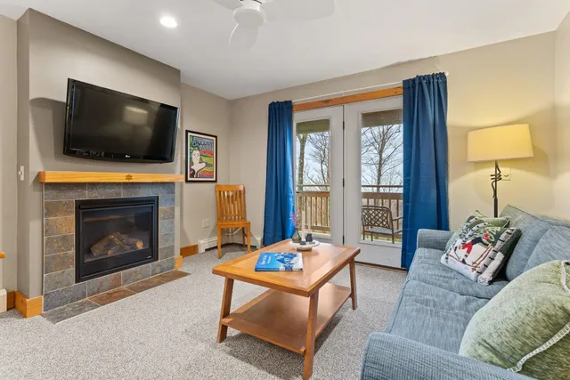 $495,000 | 196 Stateside Road, Unit 4782, Jay, VT 05859