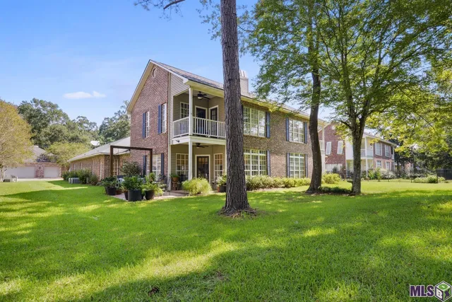 $299,900 | 6094 Beechgrove Lane, St. Francisville, LA 70775
