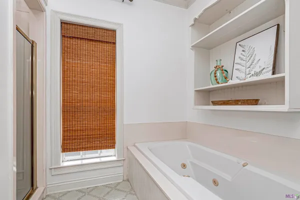 $293,000 | 6094 Beechgrove Lane, St. Francisville, LA 70775