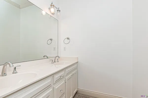 $293,000 | 6094 Beechgrove Lane, St. Francisville, LA 70775