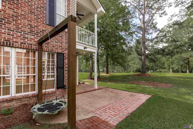 $299,900 | 6094 Beechgrove Lane, St. Francisville, LA 70775