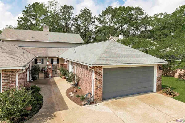 $293,000 | 6094 Beechgrove Lane, St. Francisville, LA 70775