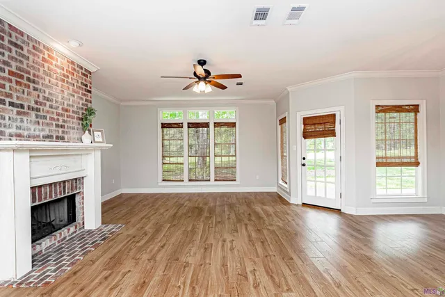 $299,900 | 6094 Beechgrove Lane, St. Francisville, LA 70775