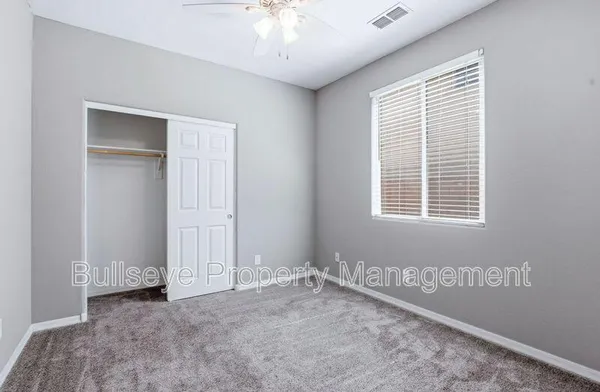 $2,950 | 304 North 78th Place, Mesa, AZ 85207