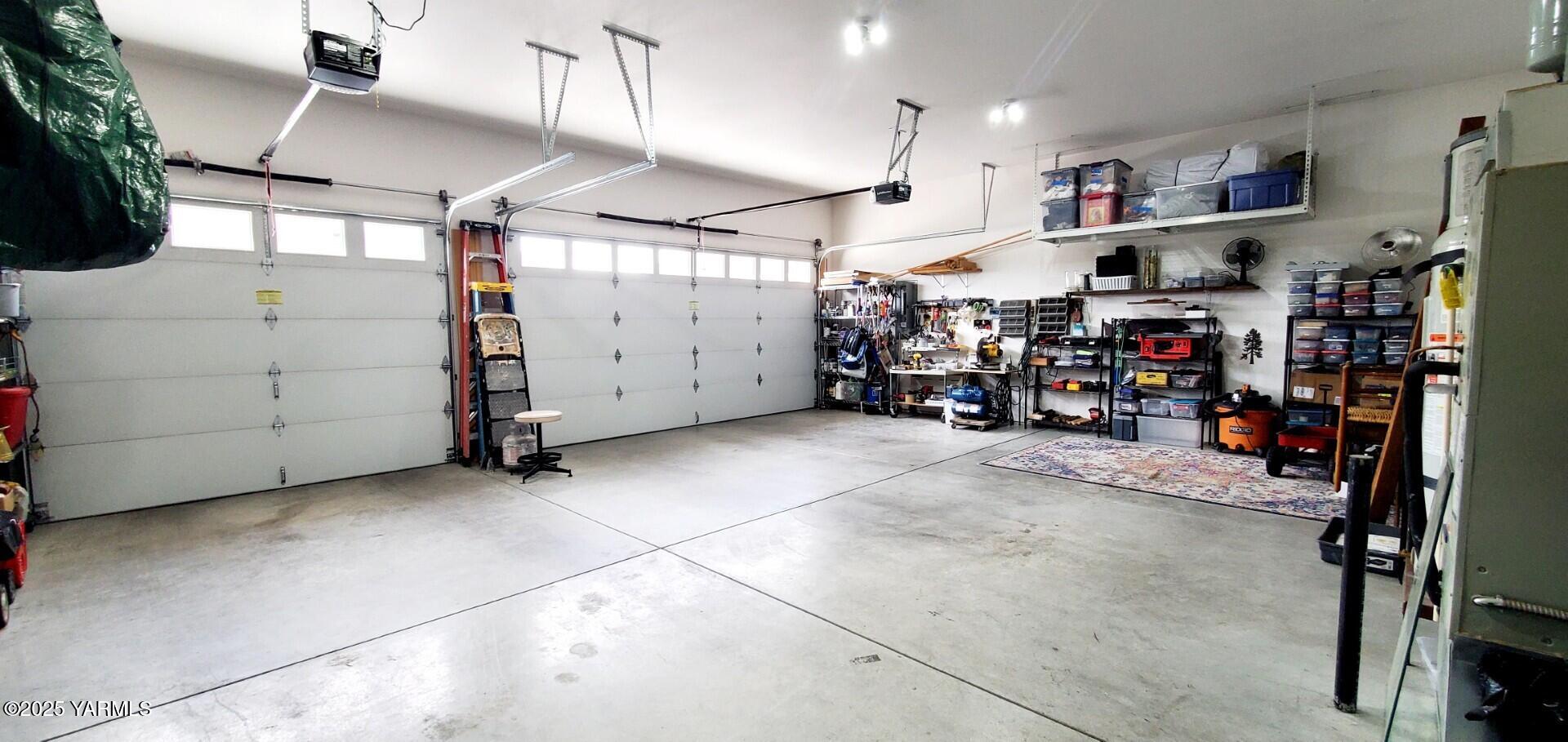 7106 Vista Ridge Avenue Yakima, WA 98903 - Photo 39 of 43 a view of a storage in a room