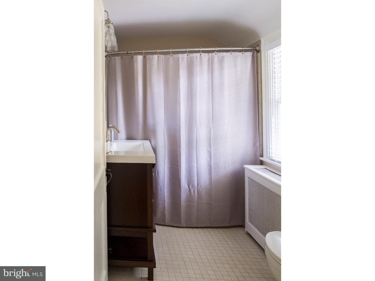 1062 Huntingdon Road Abington, PA 19001 - Photo 12 of 20 Gallery Image 12