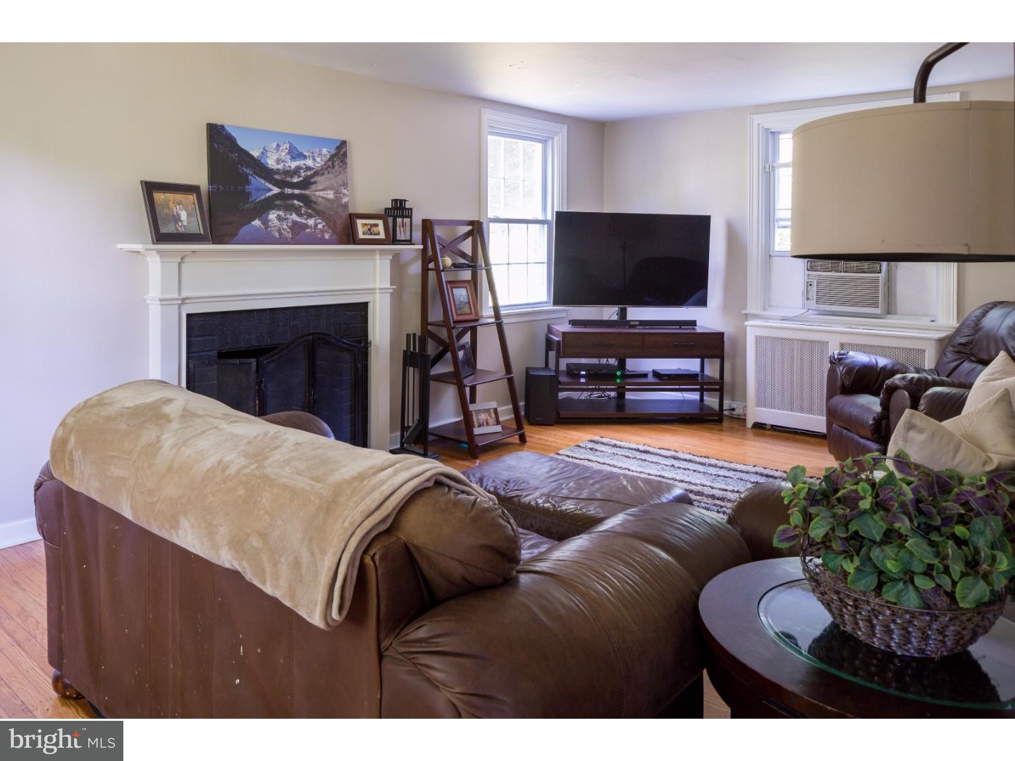 1062 Huntingdon Road Abington, PA 19001 - Photo 6 of 20 Gallery Image 6