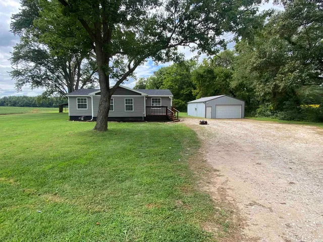 $222,500 | 1101 North 200 West, Washington, IN 47501