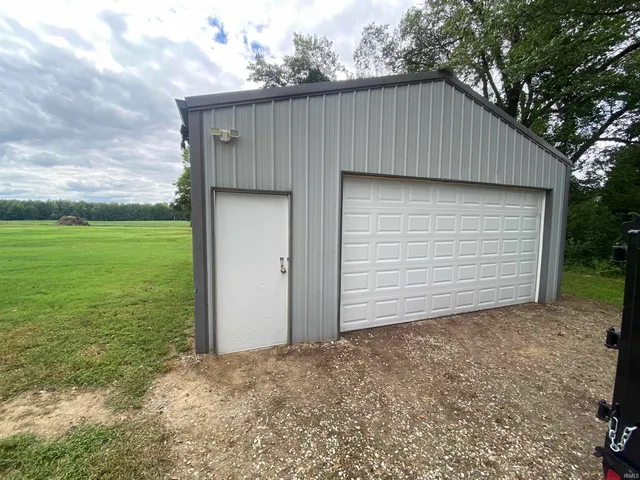 $222,500 | 1101 North 200 West, Washington, IN 47501