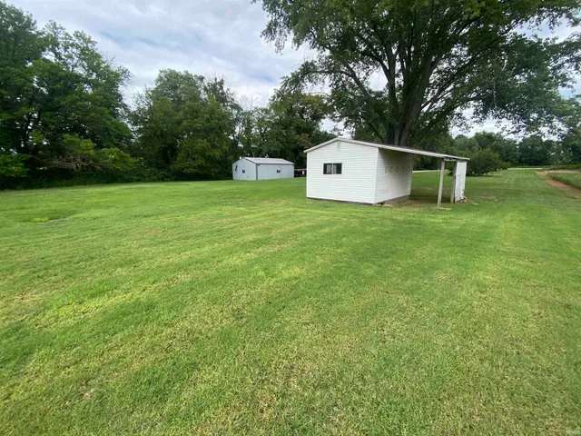 $222,500 | 1101 North 200 West, Washington, IN 47501