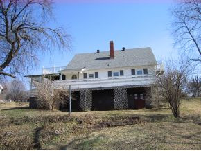 290 Cherokee Road Bristol, VA 24201 - Photo 2 of 9 Rear View