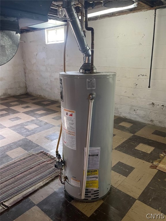 229 Willumae Drive Syracuse, NY 13208 - Photo 28 of 30 Newer hot water tank