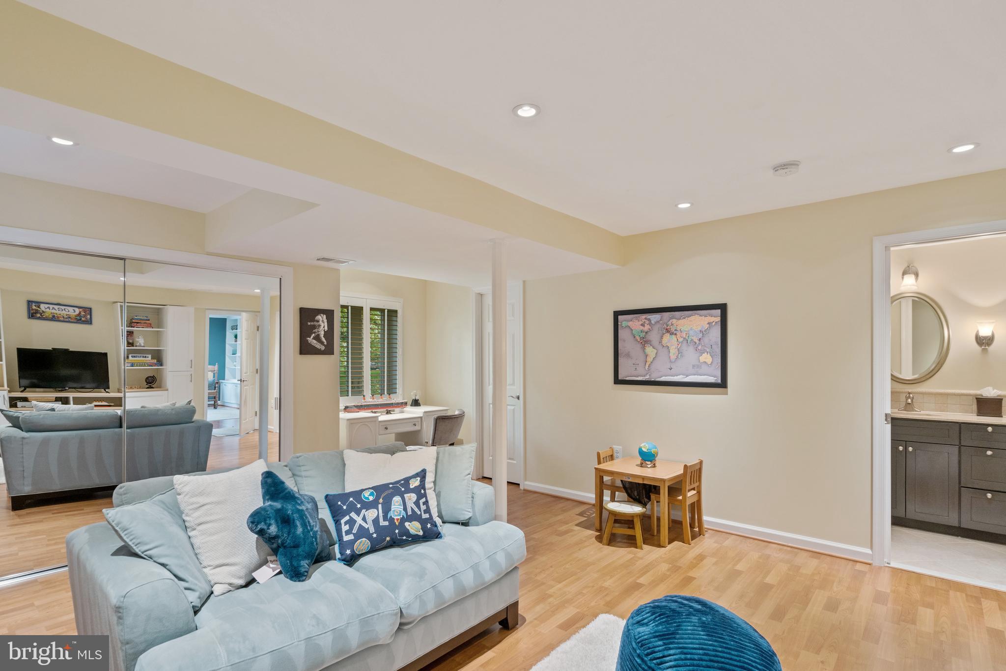 2401 Lakevale Drive Vienna, VA 22181 - Photo 28 of 61