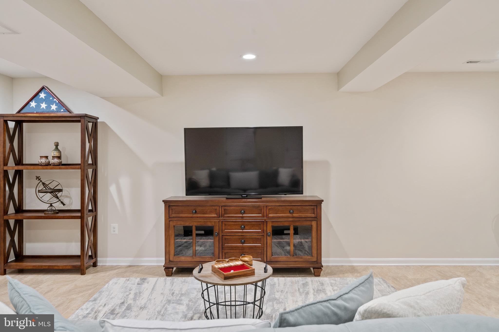 2401 Lakevale Drive Vienna, VA 22181 - Photo 36 of 61