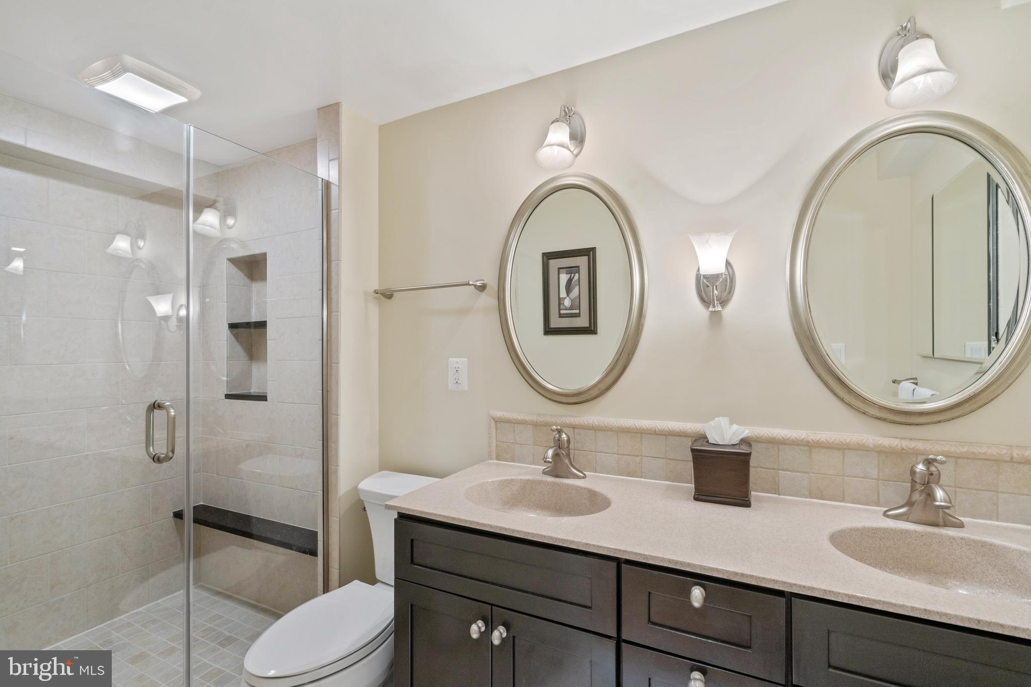 2401 Lakevale Drive Vienna, VA 22181 - Photo 47 of 61