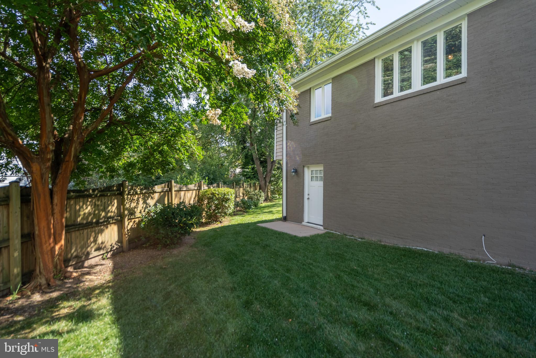 2401 Lakevale Drive Vienna, VA 22181 - Photo 54 of 61