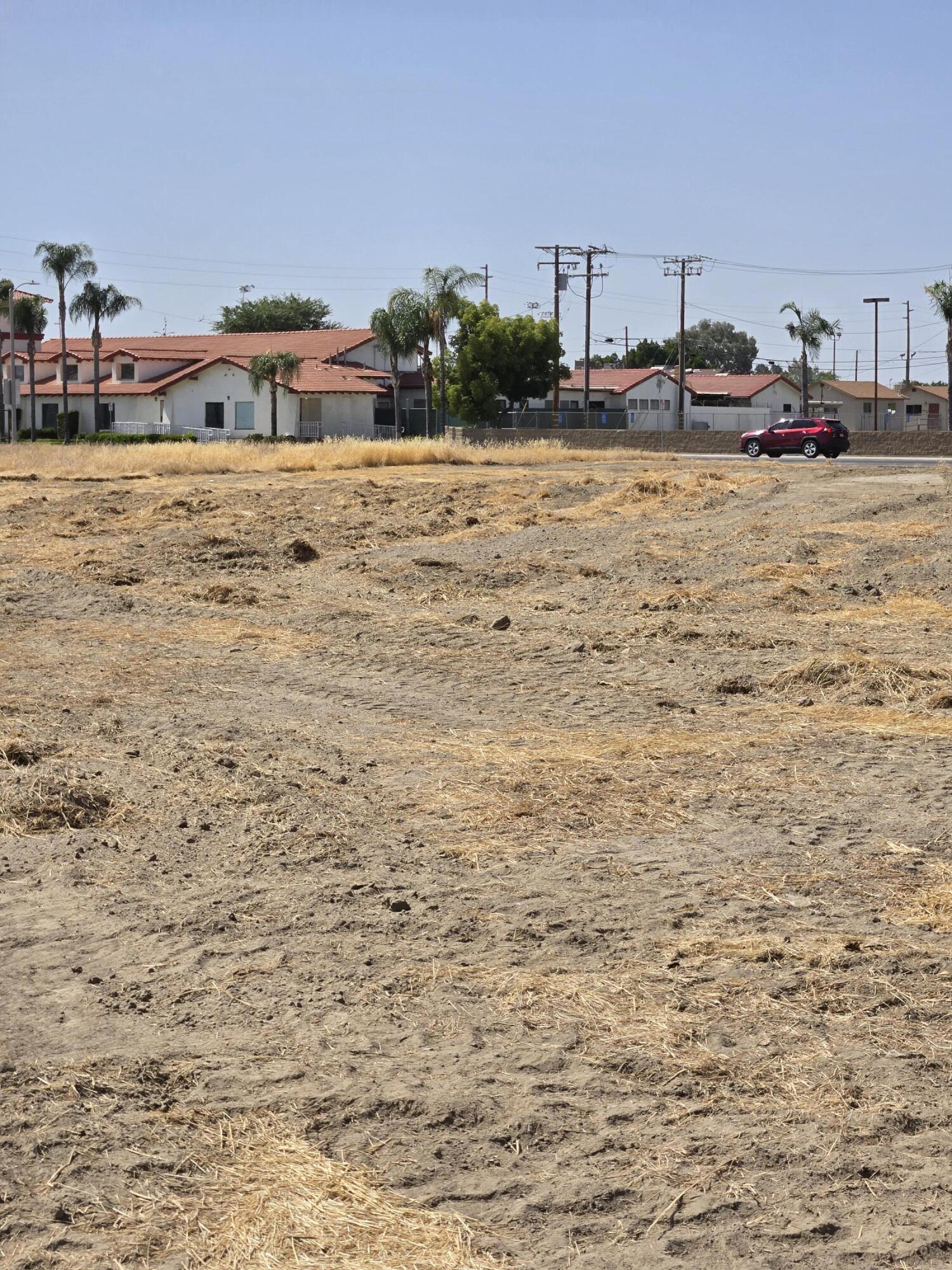 Q Place Tulare, CA 93274 - Photo 8 of 16