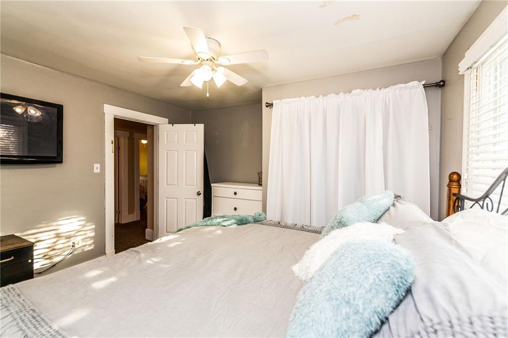 398 Moon Clinton Road Coraopolis, PA 15108 - Photo 19 of 25 Gallery Image 19