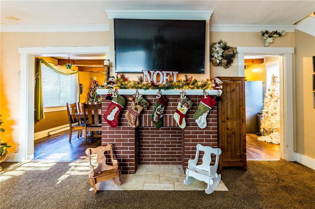 398 Moon Clinton Road Coraopolis, PA 15108 - Photo 5 of 25 Endless charm!