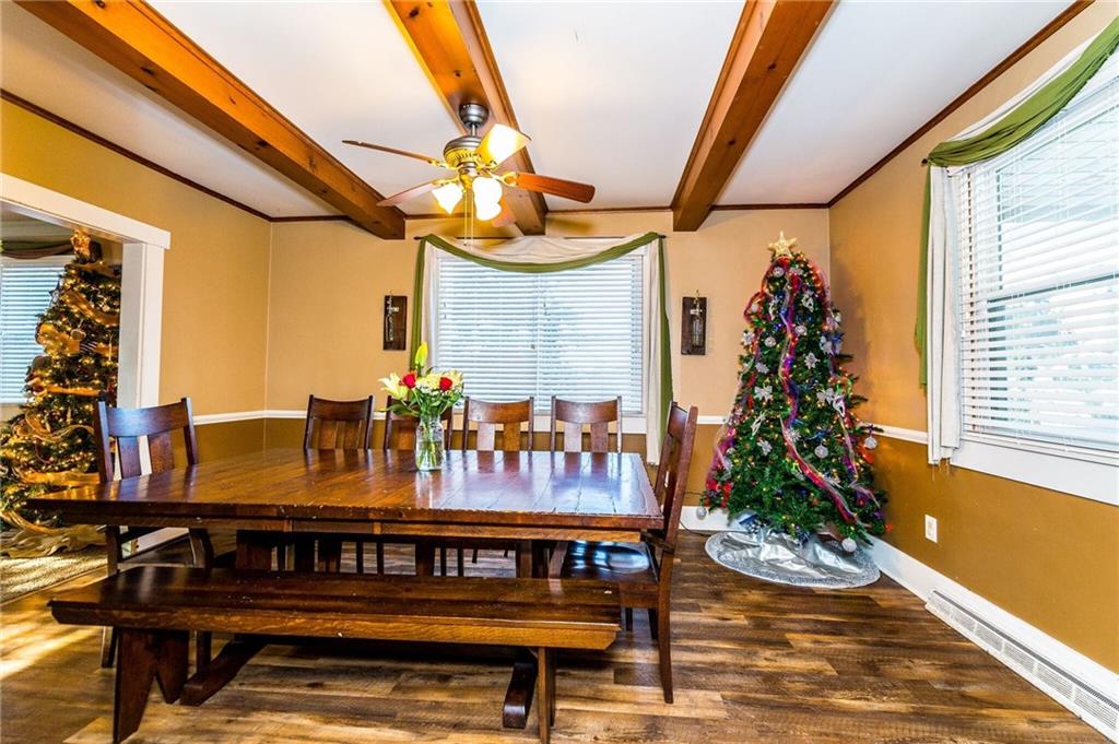398 Moon Clinton Road Coraopolis, PA 15108 - Photo 9 of 25 LARGE dining area