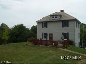 581 Highland Ridge Road Lowell, OH 45744 - Photo 2 of 20 Gallery Image 2