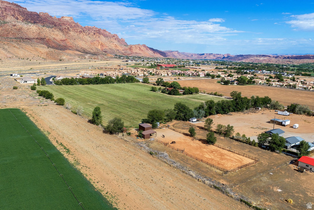 3886 South Maynard Road, Unit 2 Moab, UT 84532 - Photo 3 of 36 Gallery Image 3