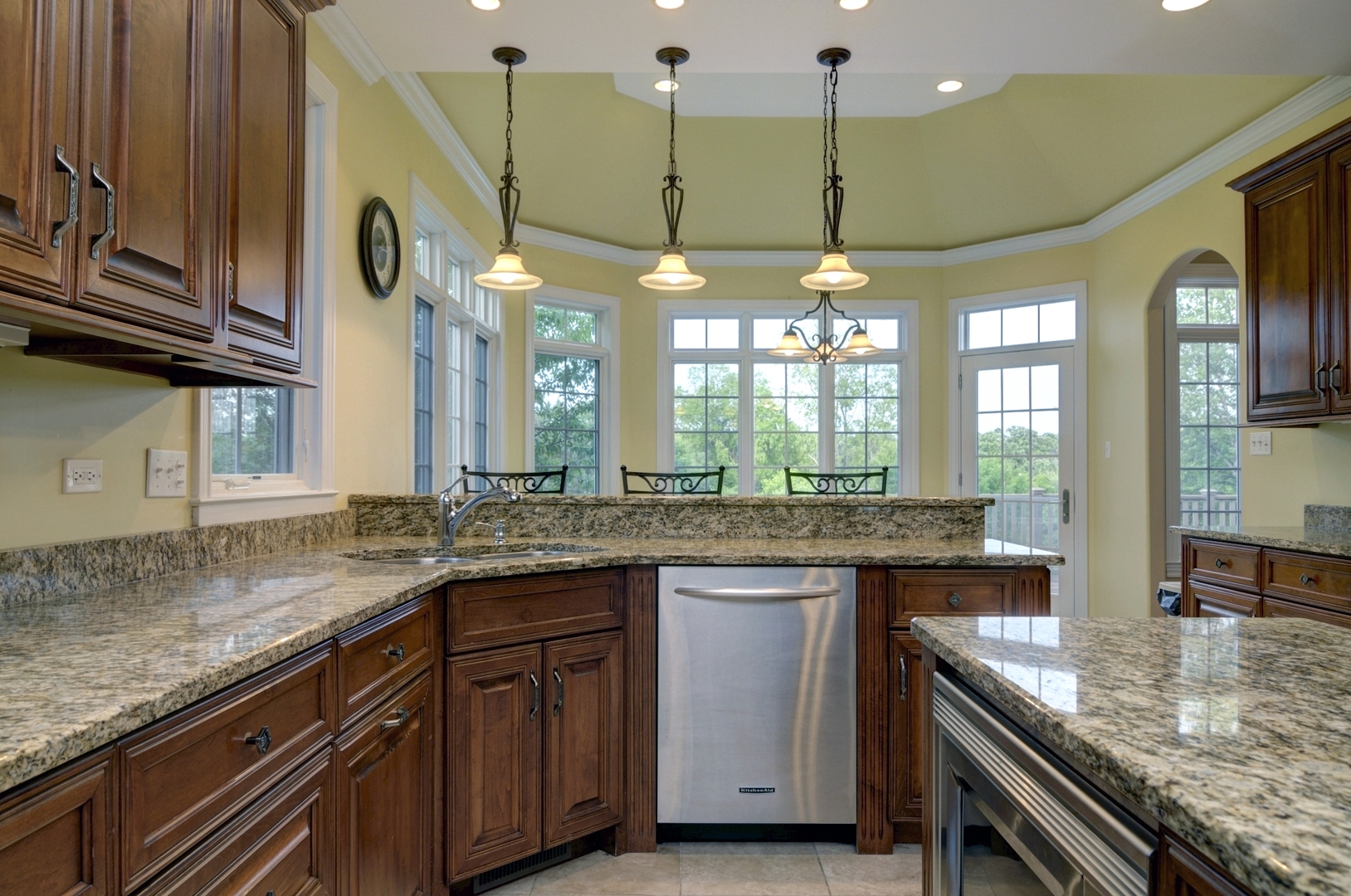 510 Rookery Lane Joliet, IL 60431 - Photo 18 of 40 a kitchen with a counter space a sink and cabinets