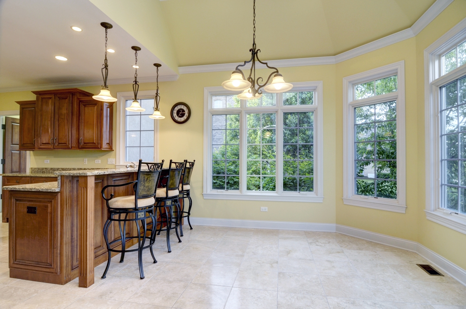 510 Rookery Lane Joliet, IL 60431 - Photo 20 of 40 a view of a dining room with furniture window and outside view